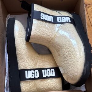 UGG Womens Cream and Black Shearling Boots